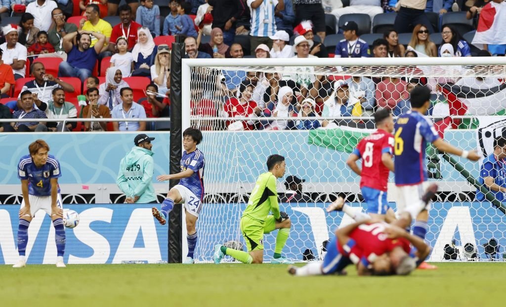 Ngày Samurai xanh Nhật Bản gãy kiếm trước Costa Rica 8